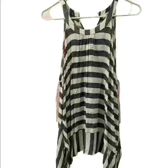 Monteau Women’s Tank Top - Picture 1 of 3